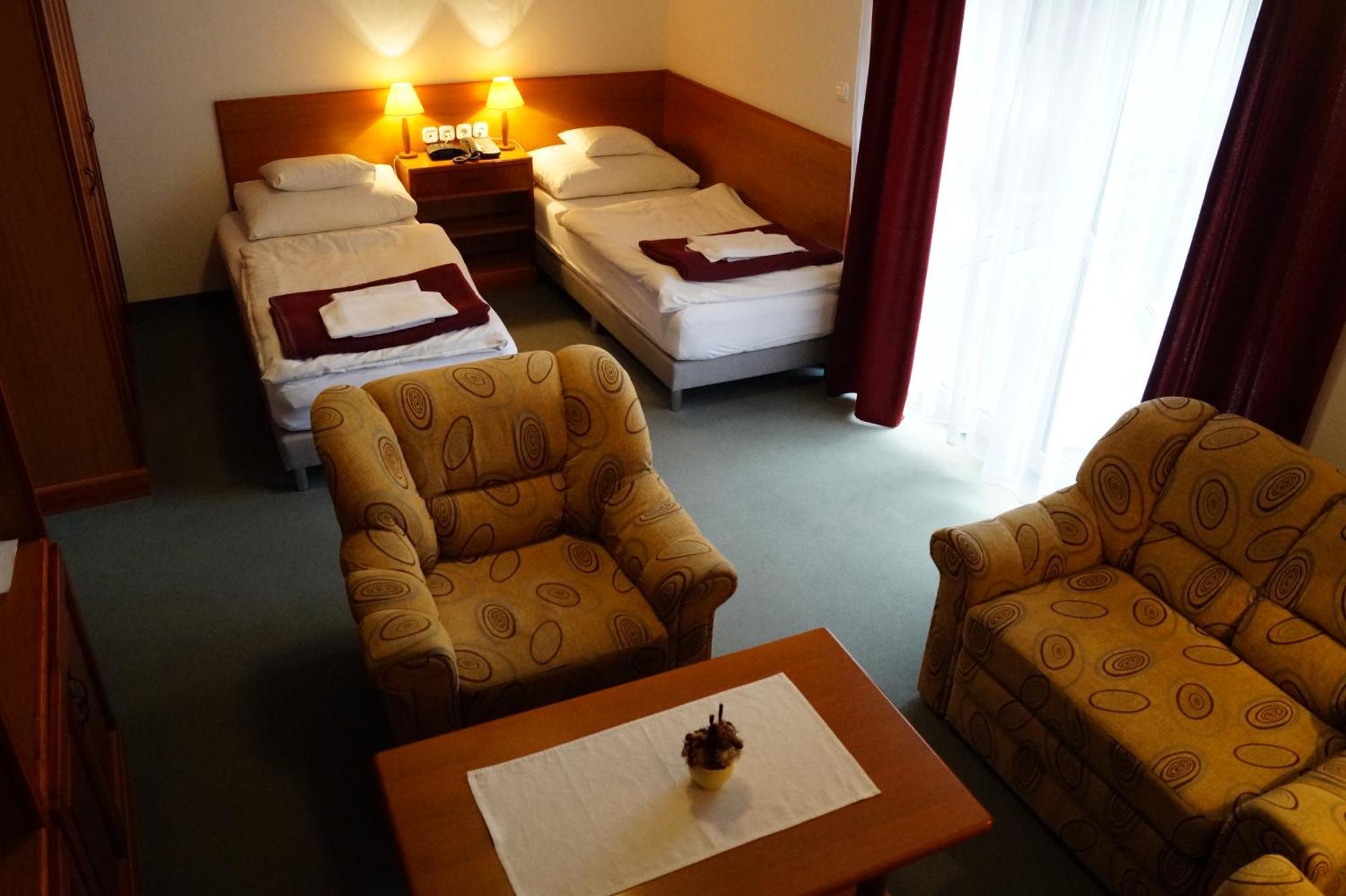 Hotel Ovit Keszthely Zewnętrze zdjęcie